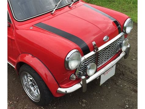 classic mini bonnet stripes.